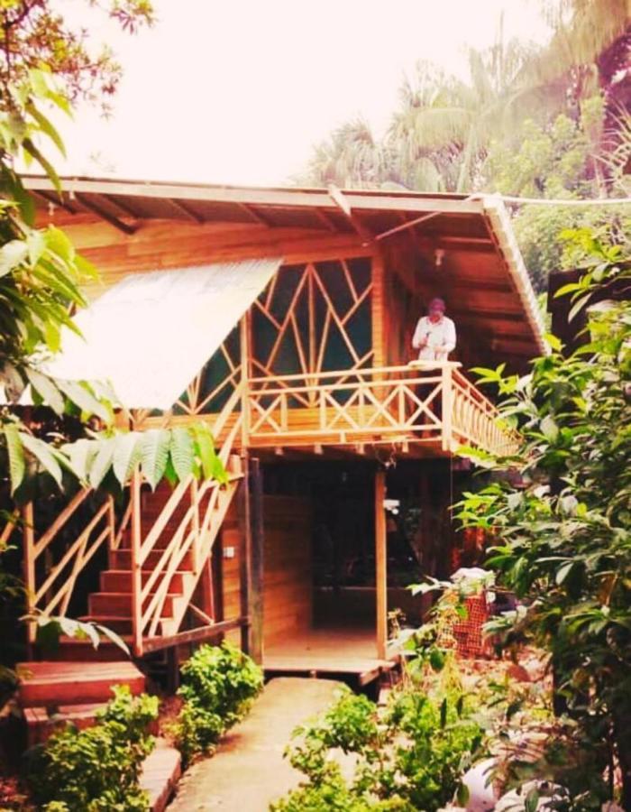 Hotel Lomas Del Paiyue Puerto Nariño Exteriör bild