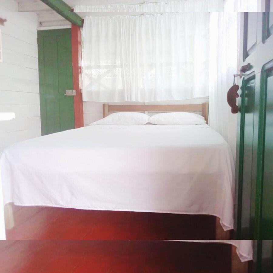 Hotel Lomas Del Paiyue Puerto Nariño Exteriör bild