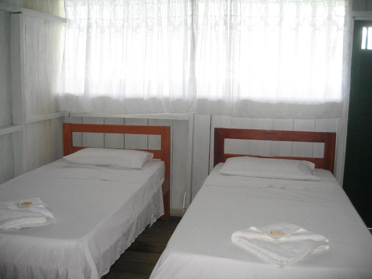 Hotel Lomas Del Paiyue Puerto Nariño Exteriör bild
