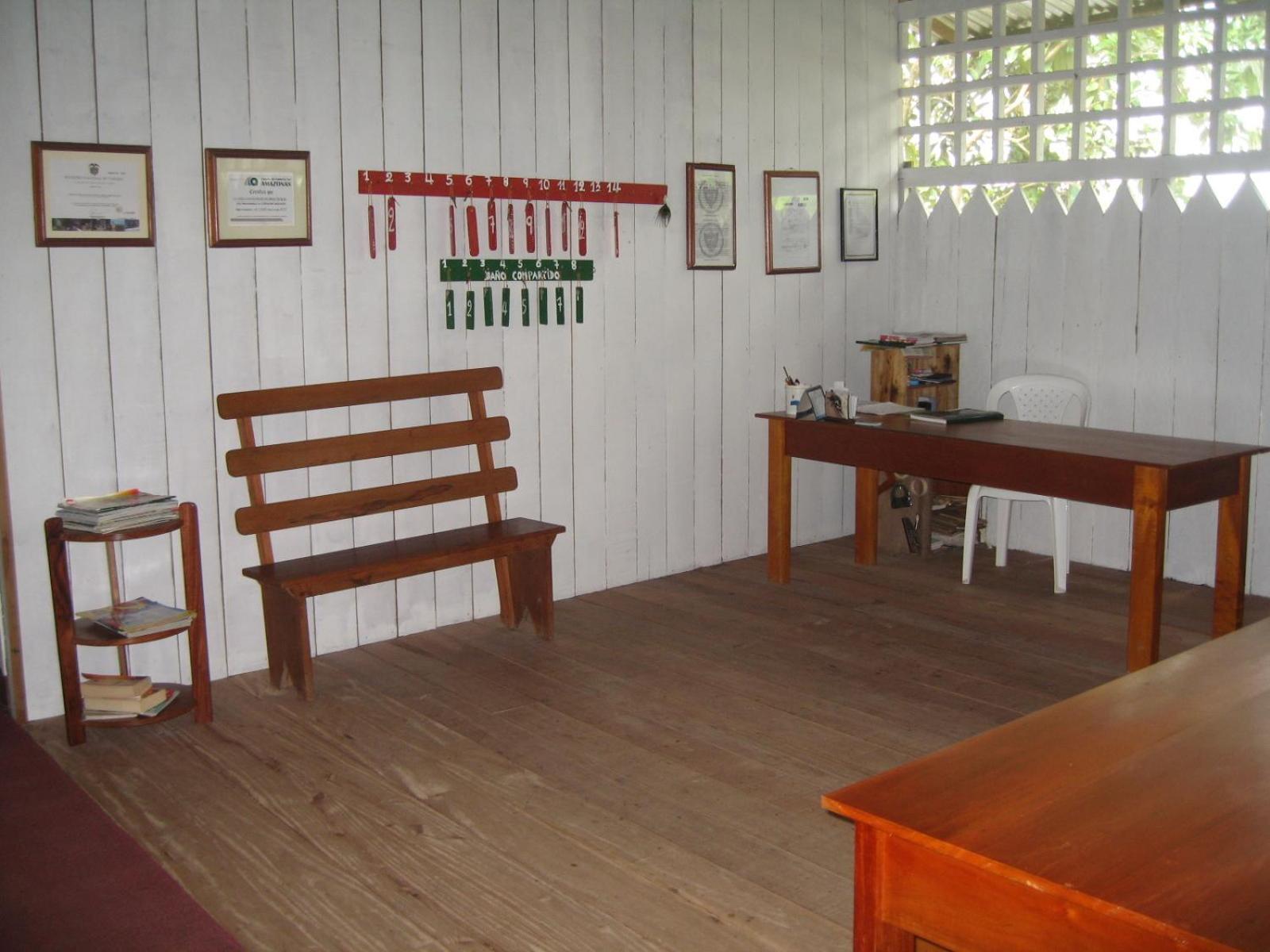 Hotel Lomas Del Paiyue Puerto Nariño Exteriör bild