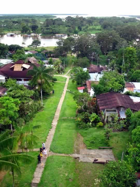 Hotel Lomas Del Paiyue Puerto Nariño Exteriör bild